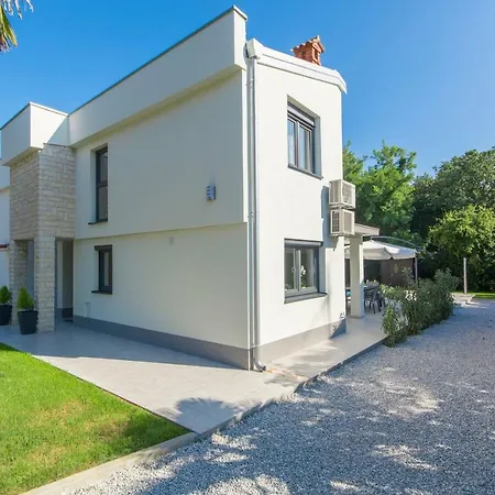 Ana 1863 Ferienhaus *