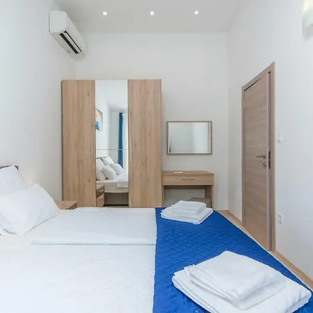 Casa vacanze Ana 1863 *