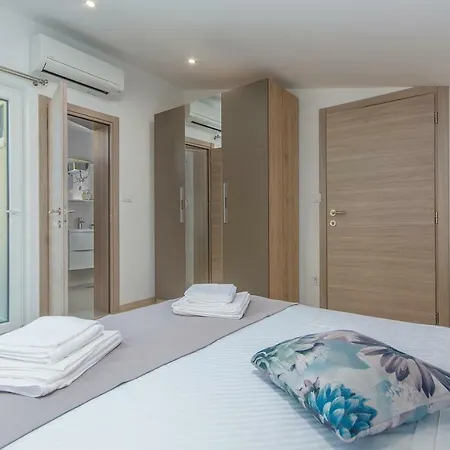 Ana 1863 Casa vacanze Porec