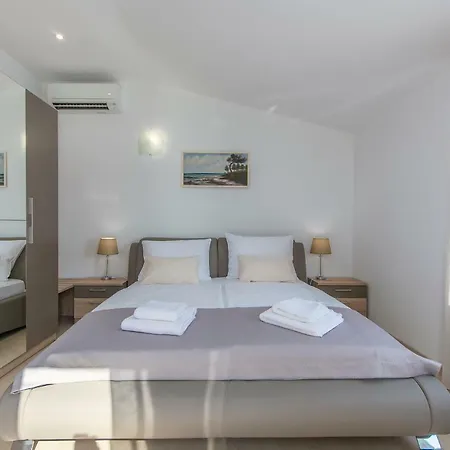 בית נופש Ana 1863