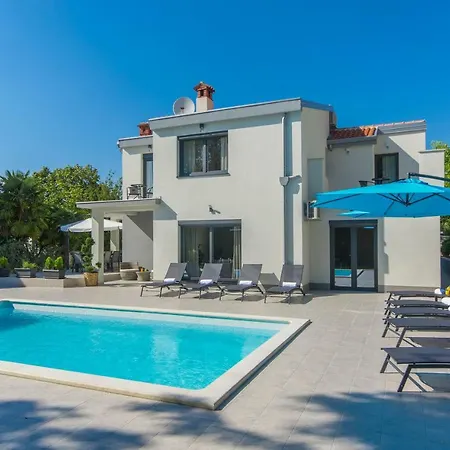 Ana 1863 Casa vacanze Porec